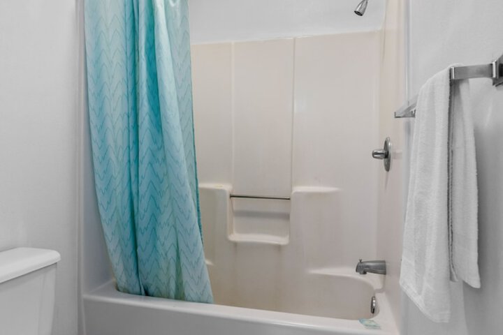 Room 18 of 20