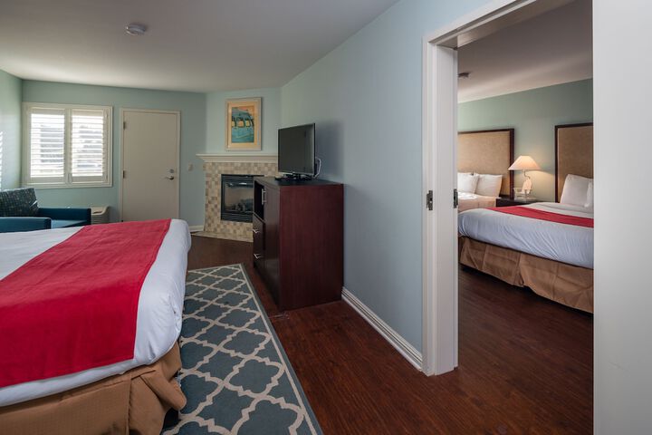 Room 44 of 62