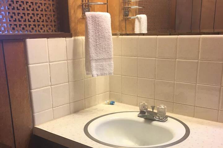 Room 5 of 29