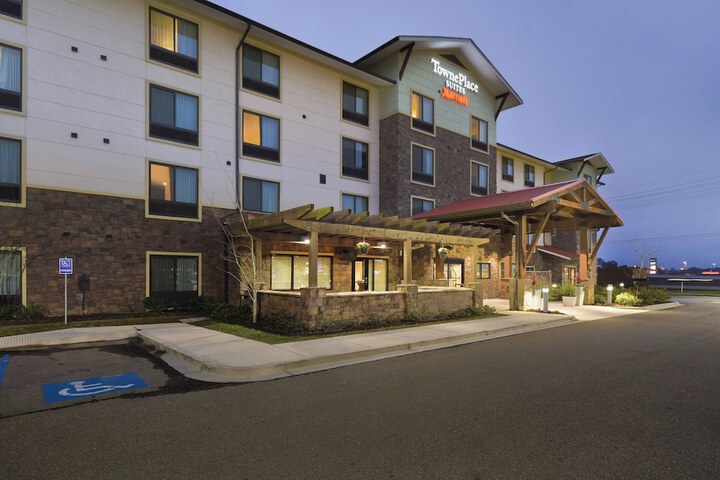 Hotel 2 of 42