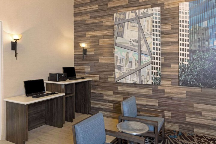 Business Center 28 of 28