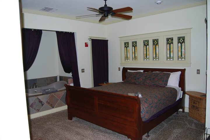 Far View - a Bed & Breakfast Estate