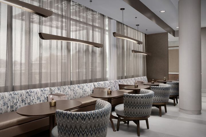 Hotel Interior 11 of 28