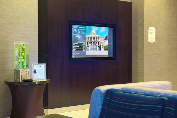 Courtyard by Marriott Bloomington