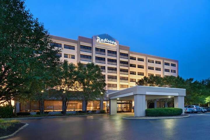 Hotel 2 of 33