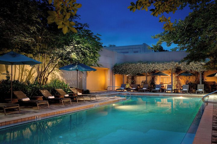 Pool 16 of 207