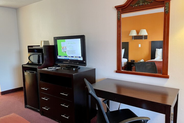 Room 16 of 21
