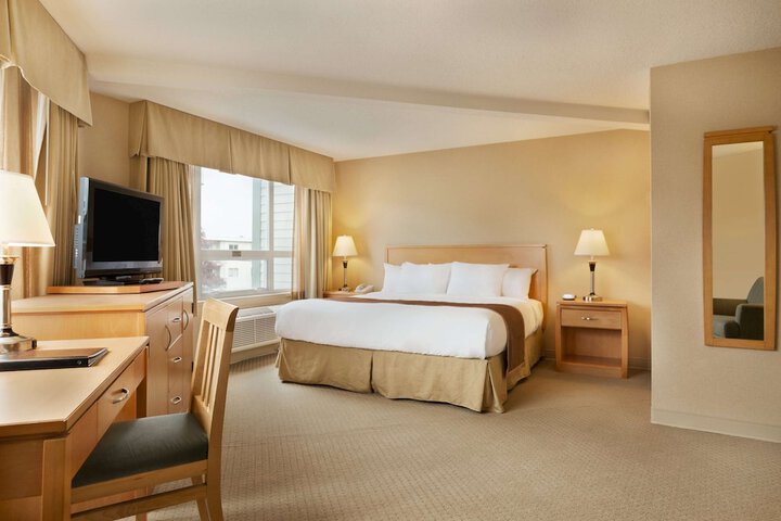 Ramada by Wyndham Nanaimo