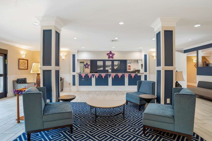 Hotel Interior 7 of 25