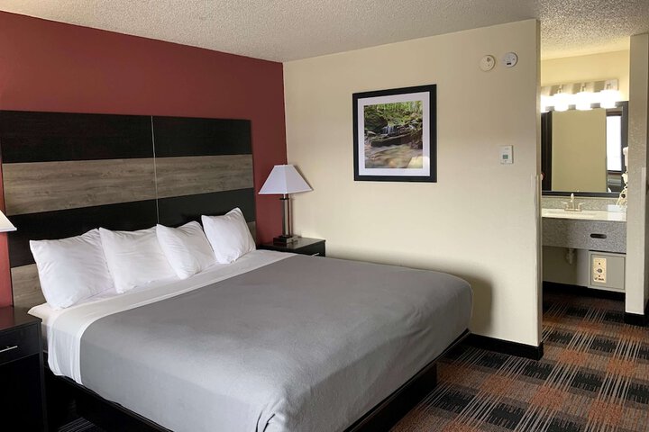 Room 16 of 39