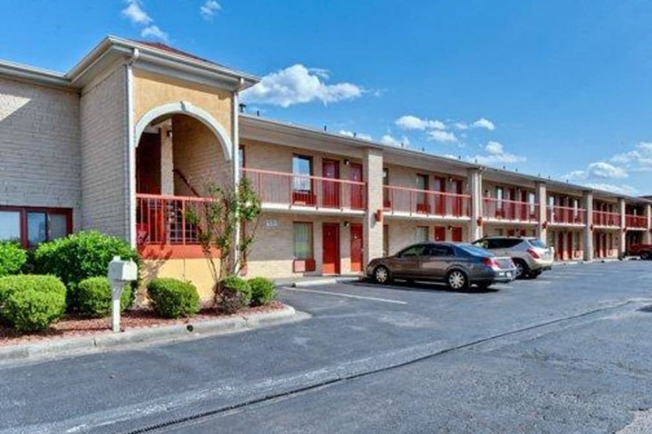 Quality Inn & Suites Monroe