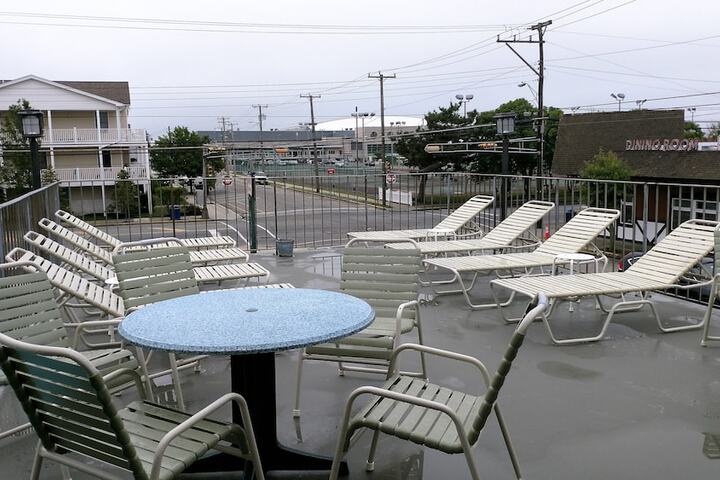 Sundeck 54 of 54