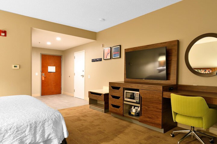 Room 43 of 64