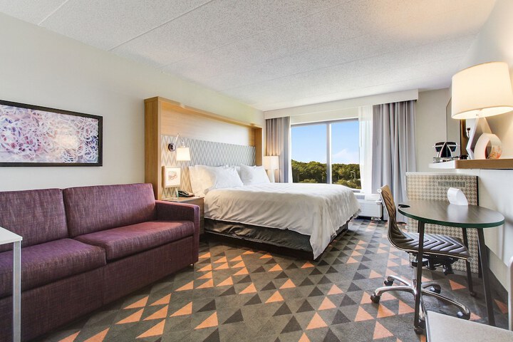 Holiday Inn Chicago Nw Crystal Lk Convention Center by IHG