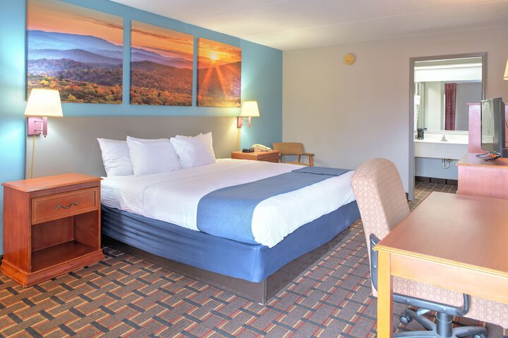 Room 20 of 34