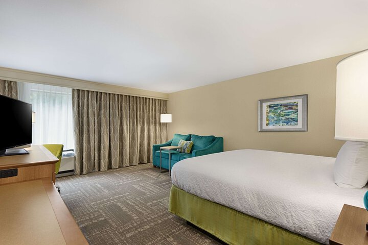 Room 12 of 24