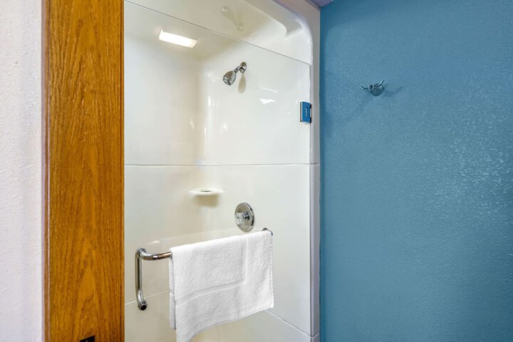 Room 26 of 29