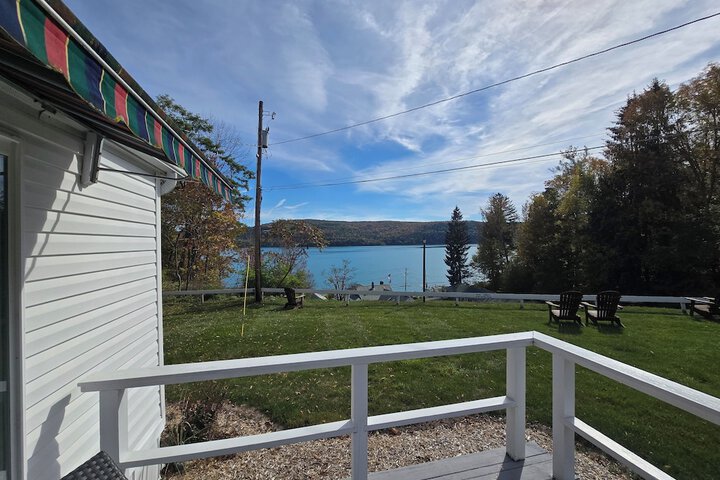 Lake View Motel