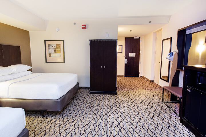 Room 50 of 96