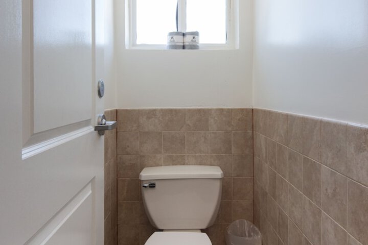 Room 12 of 19