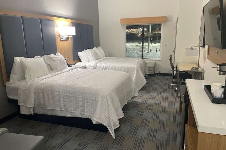 Room 34 of 57