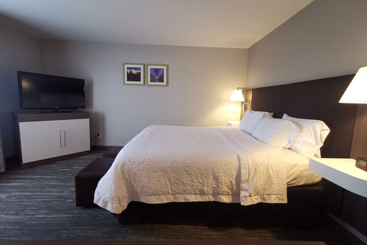 Room 42 of 82