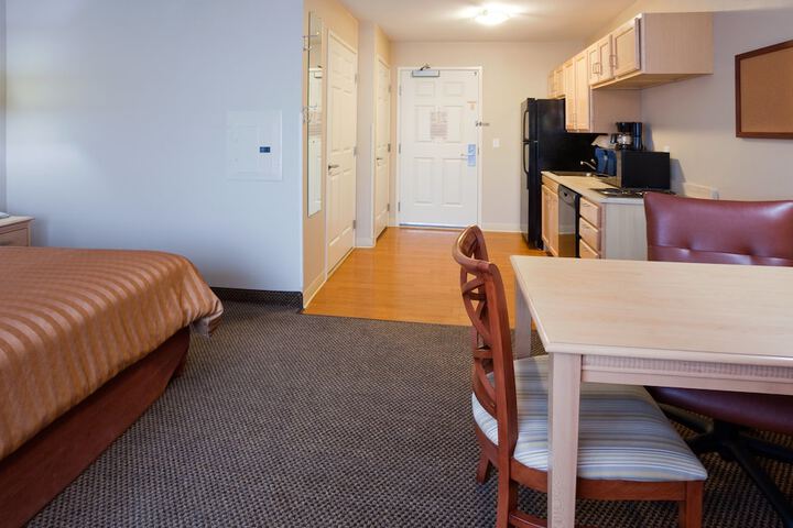 Room 22 of 28