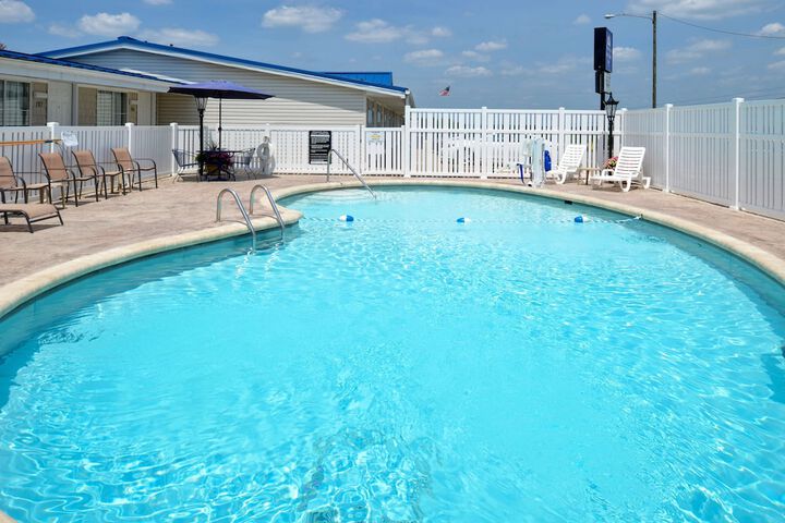 Pool 6 of 30
