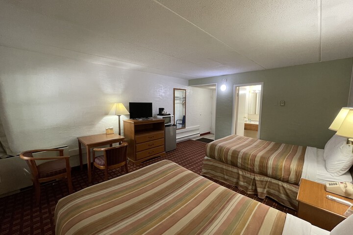 Room 21 of 28