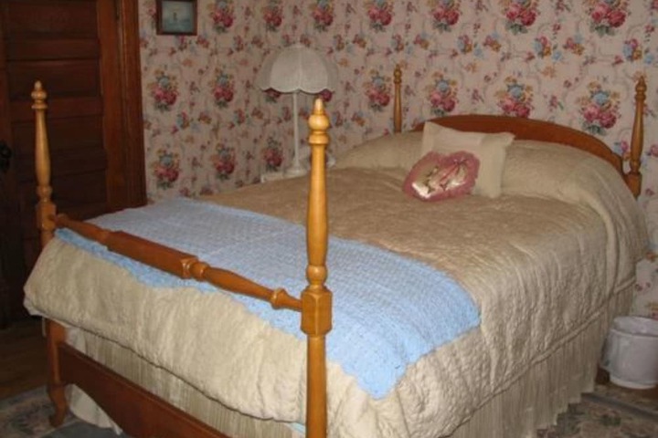 Room 15 of 27