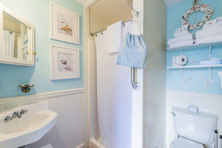 Westbrook Inn B & B