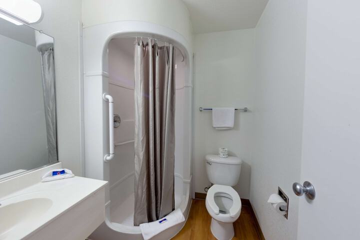 Room 20 of 34