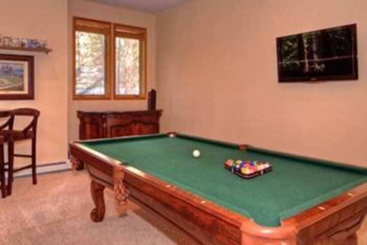 Luxurious Incline Village Spot 5 Br Home by RedAwning