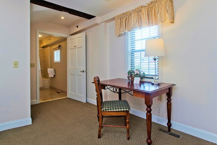 Room 12 of 47