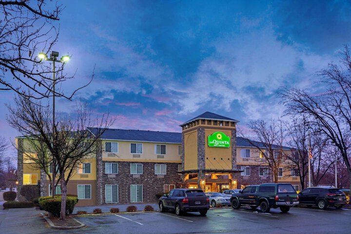 Hotel 4 of 42