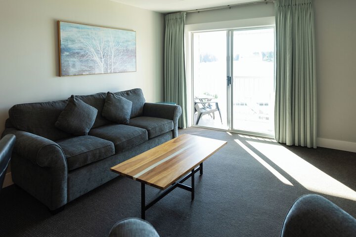 Inn on Long Lake
