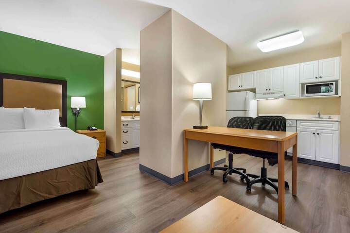 Room 16 of 29