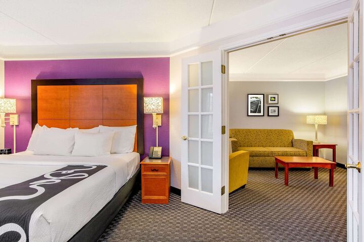 Room 14 of 30