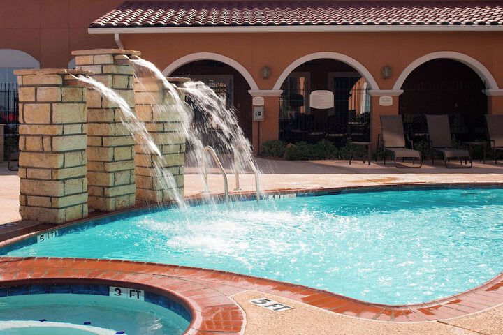 Pool 8 of 30