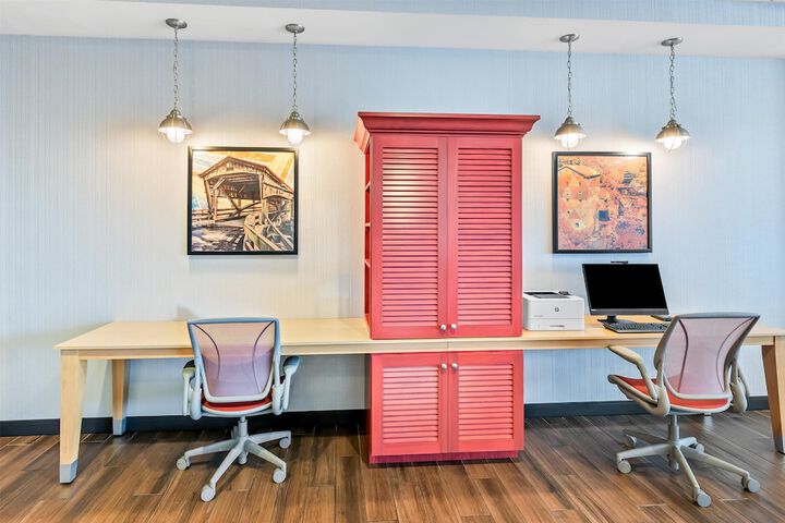 Home2 Suites by Hilton Youngstown West / Austintown