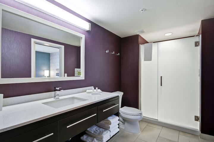 Room 16 of 39