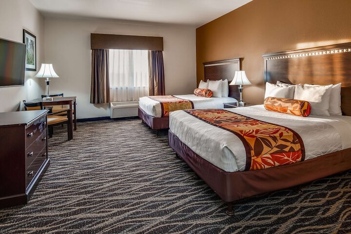 Room 10 of 22