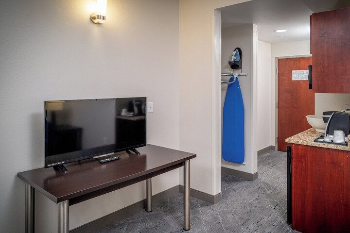 Room 38 of 110