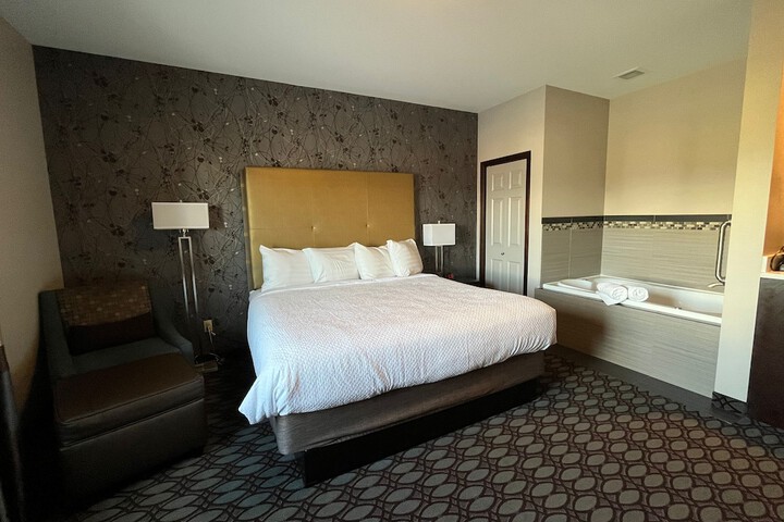 Room 35 of 63