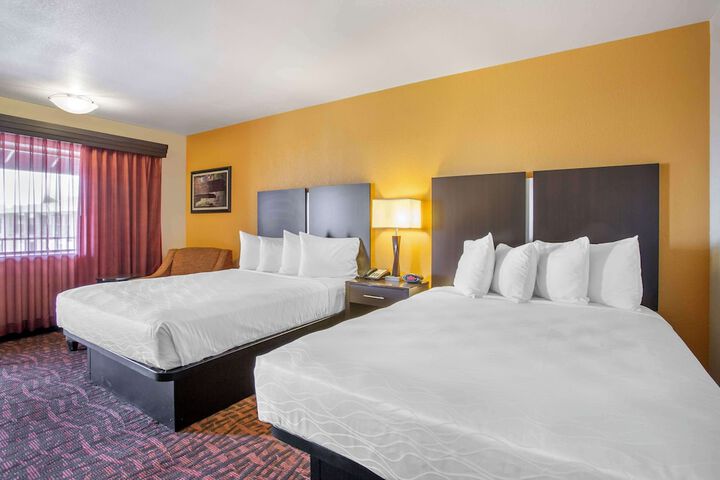 Room 21 of 28
