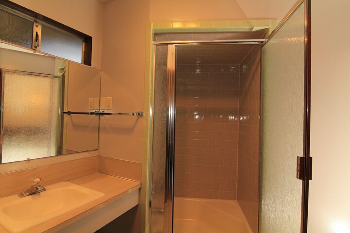 Room 25 of 51