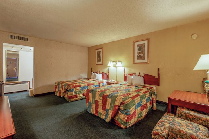 Room 26 of 68