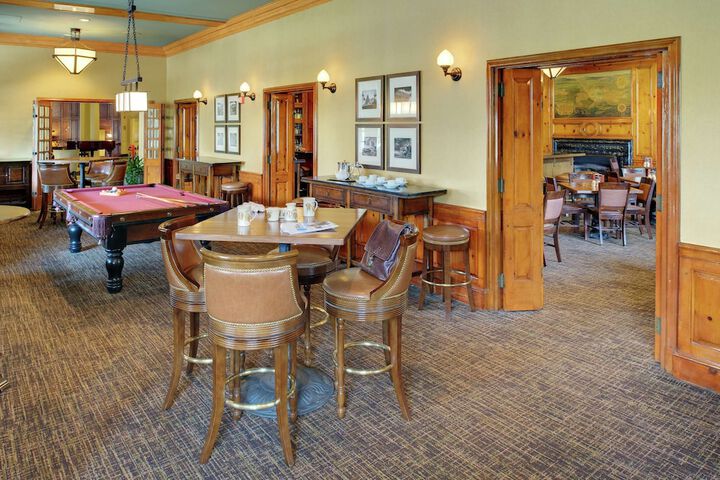 Hotel Roanoke & Conference Center Curio Collection by Hilton