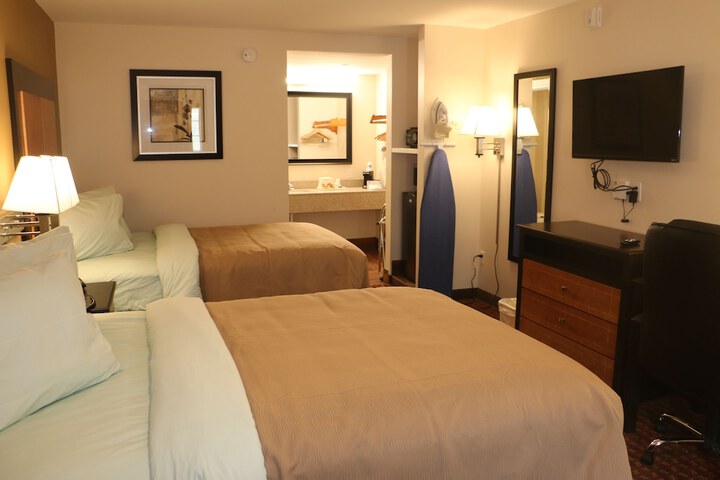 Room 6 of 7