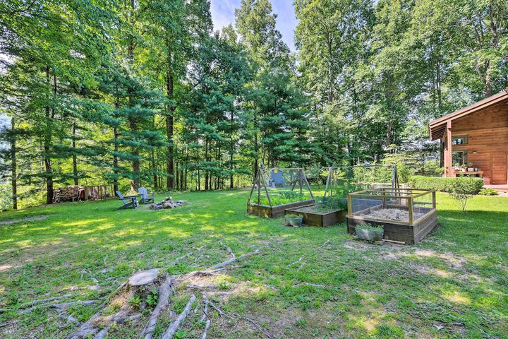 Tree-lined Robbinsville Studio Near Trails!